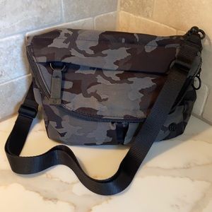 Lululemon All Night Festival Bag 5L Jacquard Camo Cotton Obsidian/Black